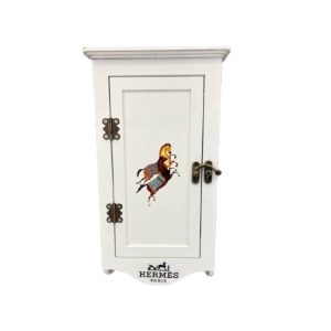 کاور لوله گاز چوبی هرمس - طرح اسب‌ها